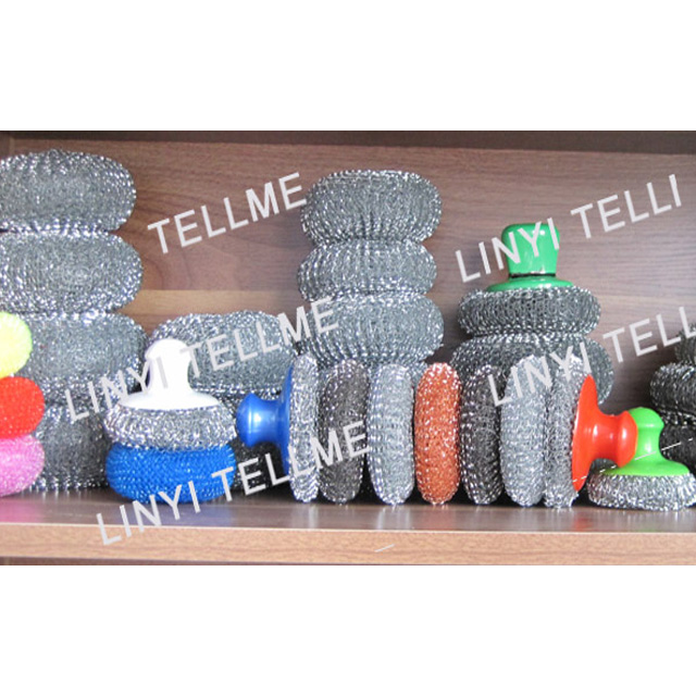 Metal scourer