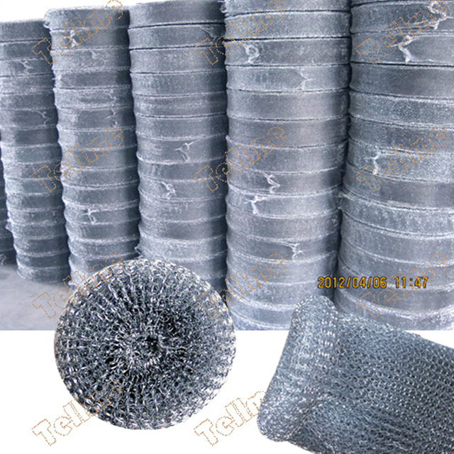 Metal scourer